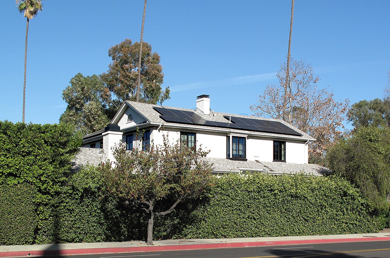 Solar Panel Cleaning by Tri-Valley Clean