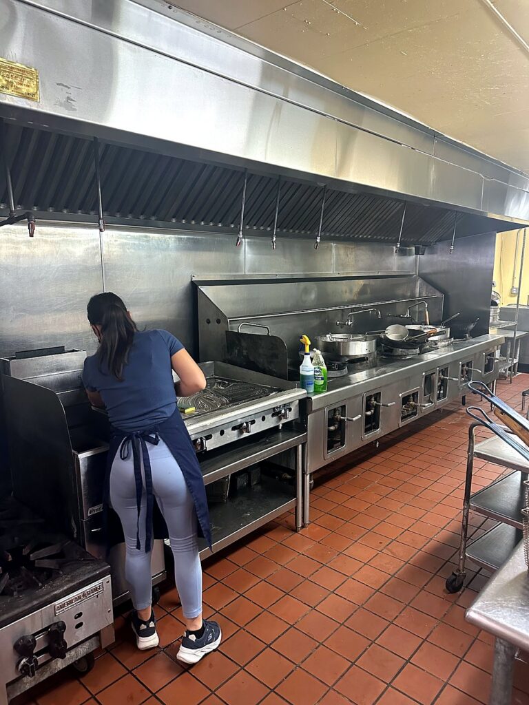 Restaurant kitchen cleaning